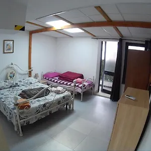 Private Flat By Old Town, Shops, Restaurants Bari